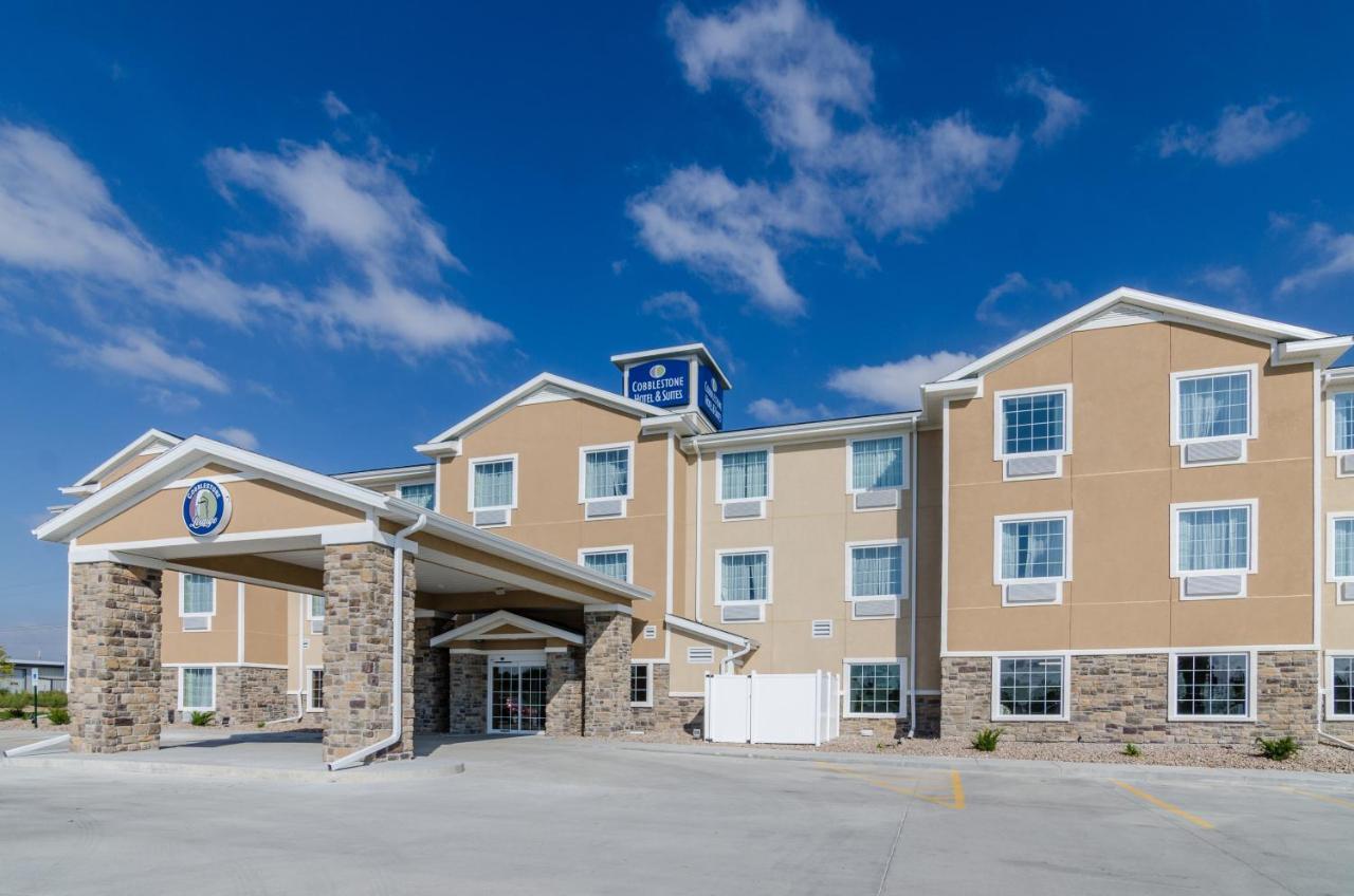 Cobblestone Hotel & Suites - Newport Luaran gambar