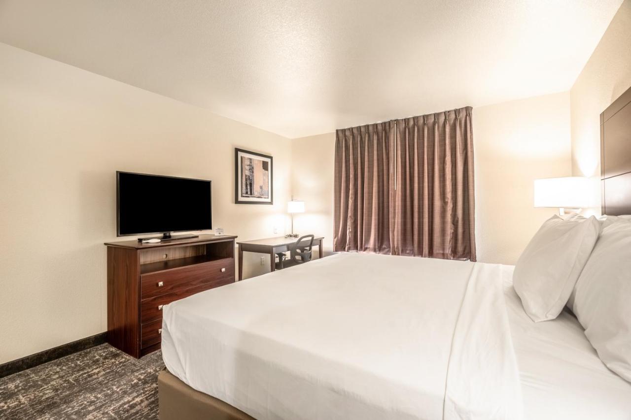 Cobblestone Hotel & Suites - Newport Luaran gambar